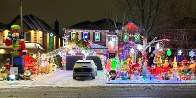 House decorated with Christmas display